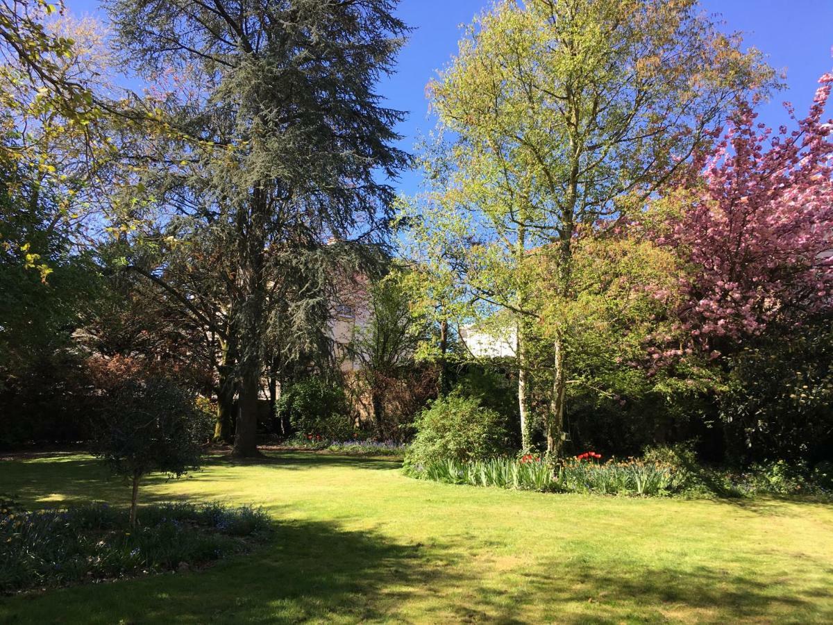 Au Rez De Jardin 호텔 숄레 외부 사진